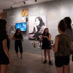 Visita guiada a la exhibición de Mercedes Sosa en el Centro Cultural Borges